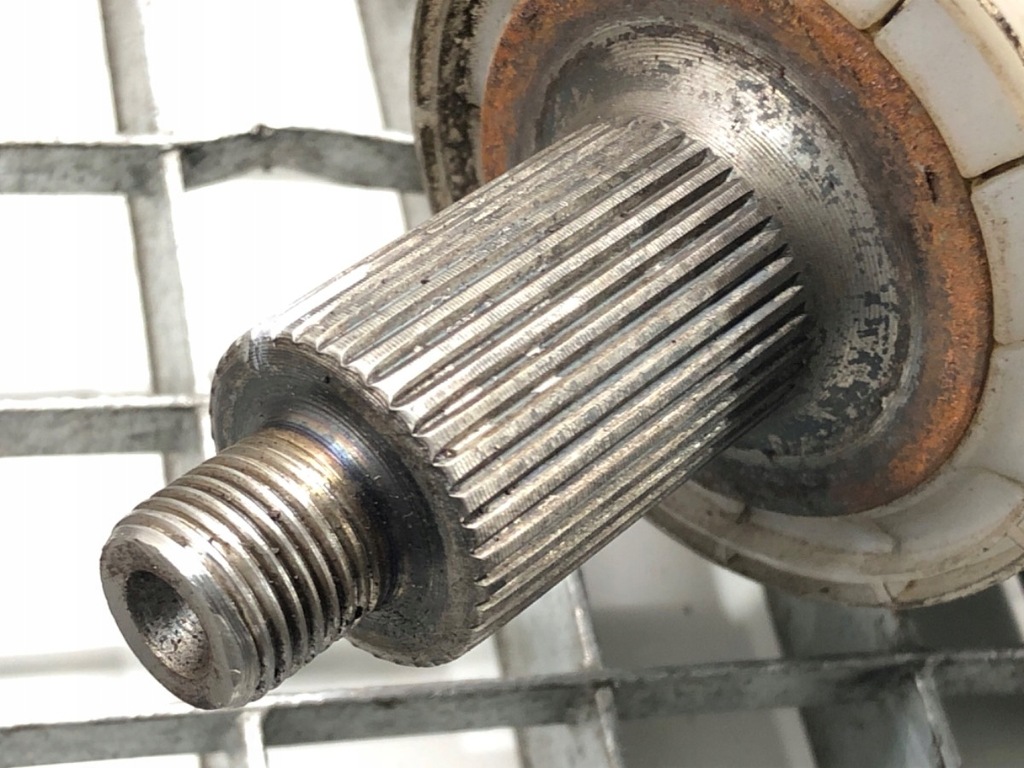 фото №4, Привідний вал лівий перед skoda rapid 1.6 90km шарнір