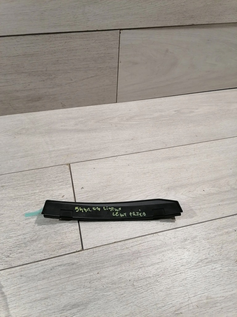 фото №1, Audi q7 молдинг подкрылок левый перед 4m0854989