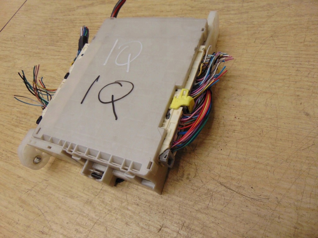 фото №5, Блок управления модуль реле toyota iq 89221-74090