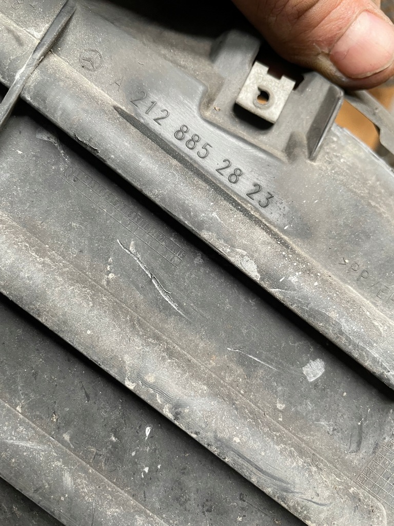 фото №7, Mercedes w212 lift amg решётки бампера решётка компьютер