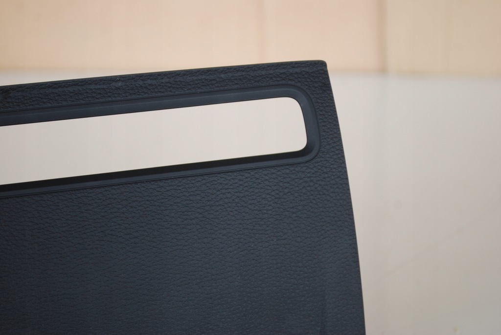 фото №6, Заглушка защита monitora mmi audi a3 8v 8v0857186e