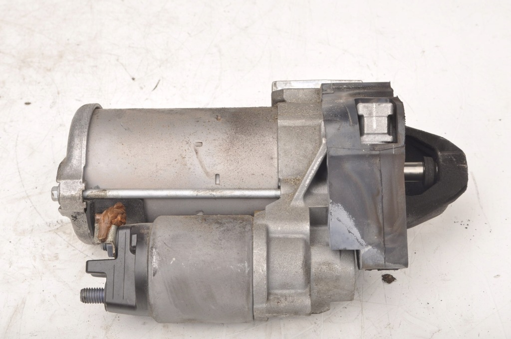 Стартер bmw оригінальний номер 8570849 Недорого