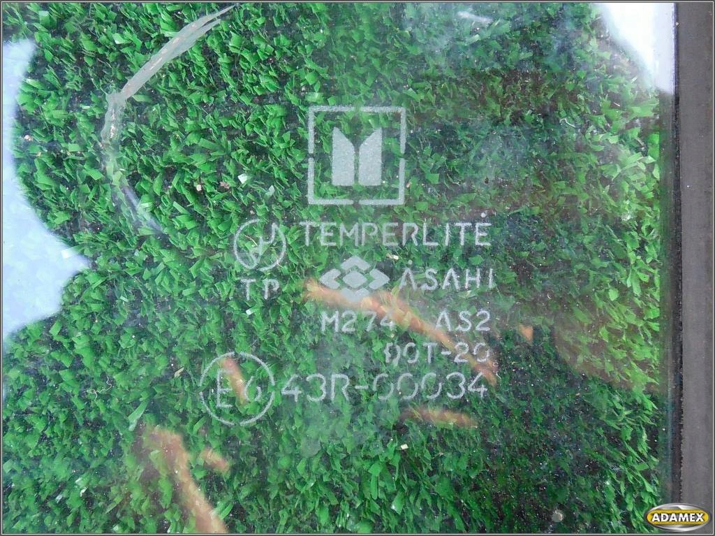 фото №3, Isuzu trooper monterey 2.6 92r - стекло левый задняя