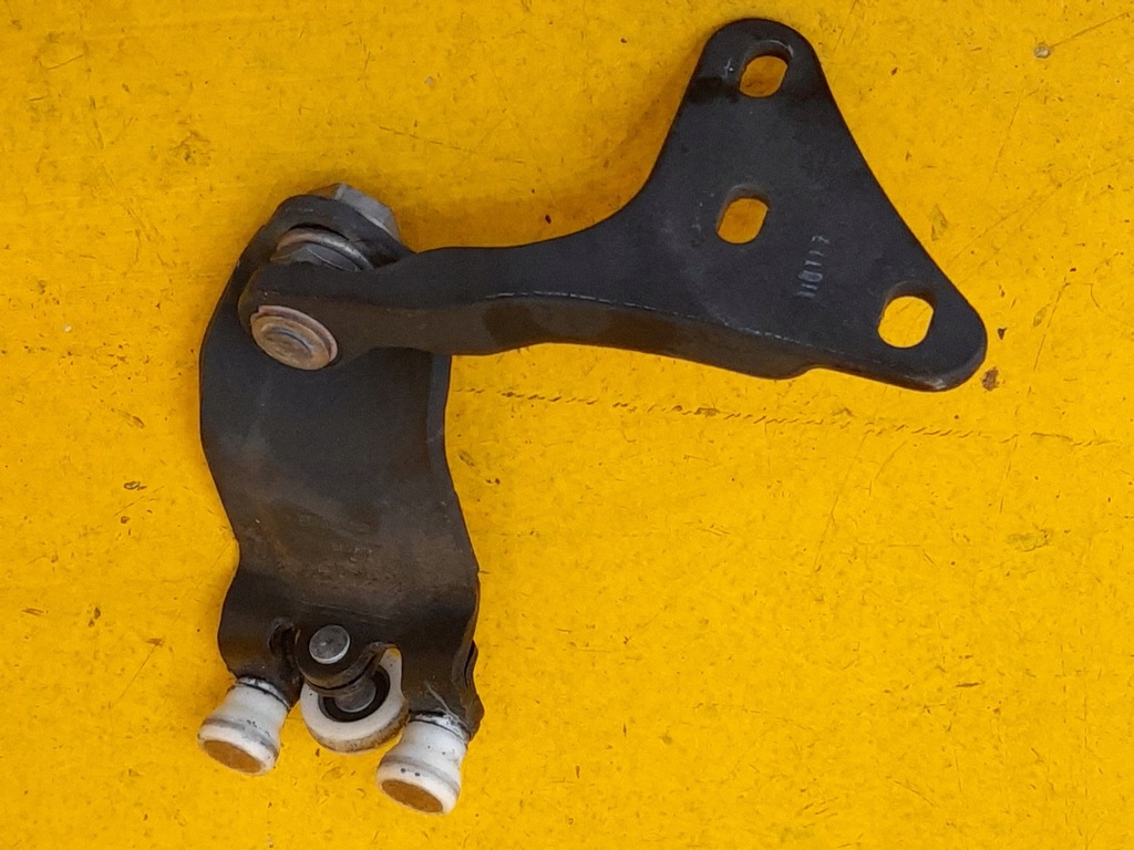 фото №2, Ford transit mk8 ролик верхний дверь раздвижных