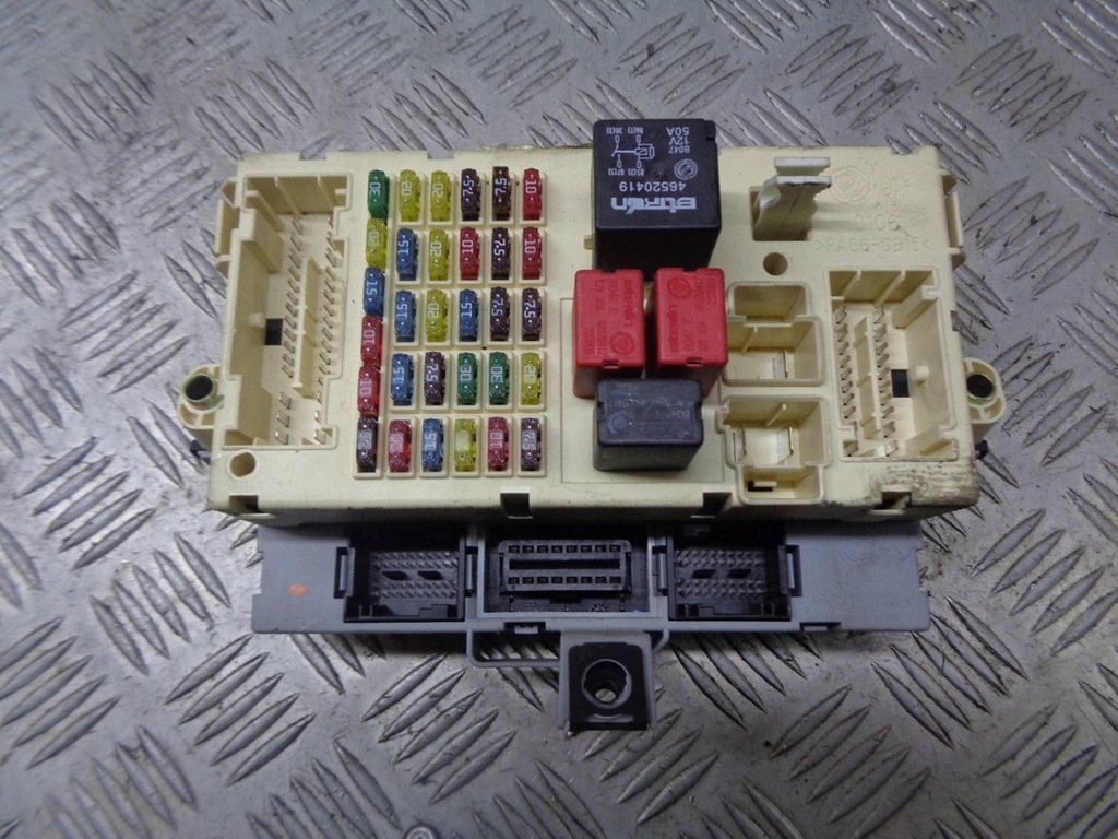 фото №1, Коробка модуль bsi alfa romeo 147 467463750