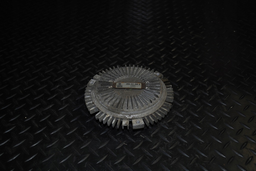 фото №1, Audi a8 d2 2.5tdi - вязкостная муфта sprzęgł0 059121350b