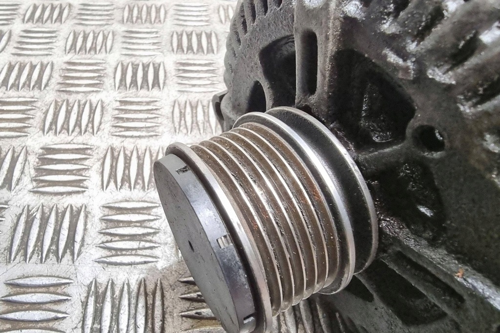 фото №7, Генератор vw passat b7 alltrack 365 021903026l 1.9l дизель 2006