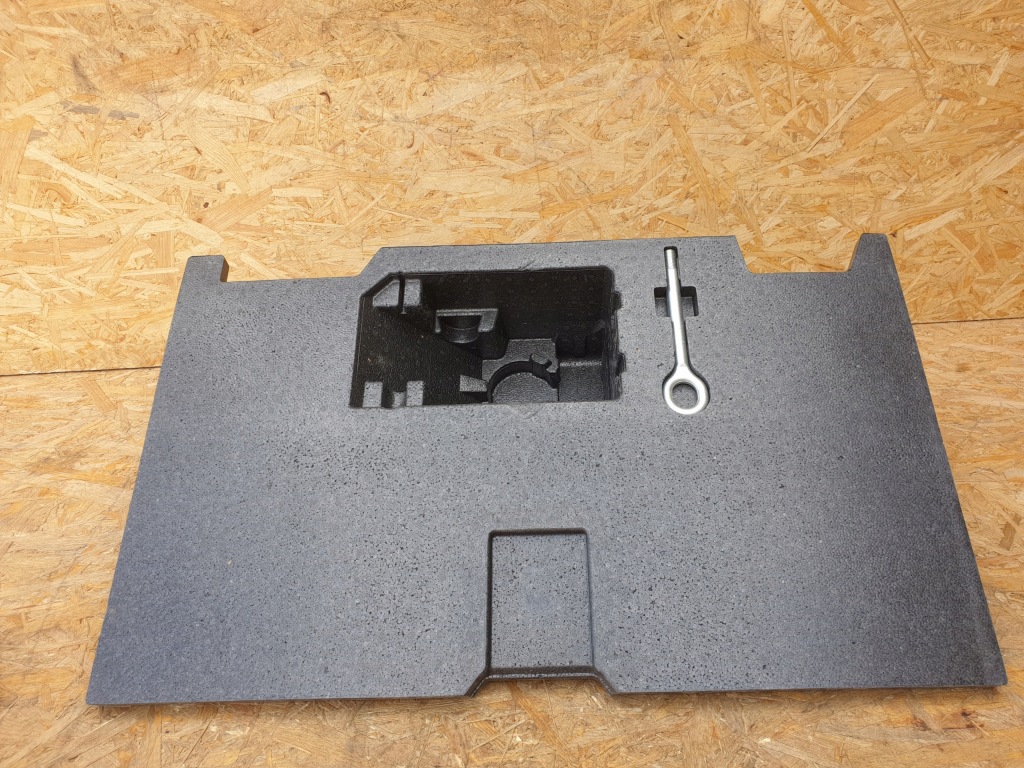 фото №1, Alfa romeo giulia пінополістирол багажника 50556973