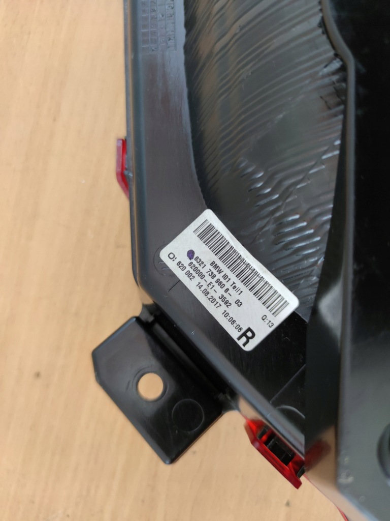 фото №3, Bmw i3 права лампа задня задня світлодіодна оригінал