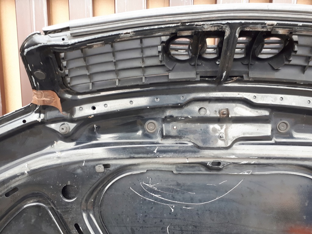 Капот audi a4 b6 00-06 8e0 +решётка радиатора маленький  4/5pń Киев