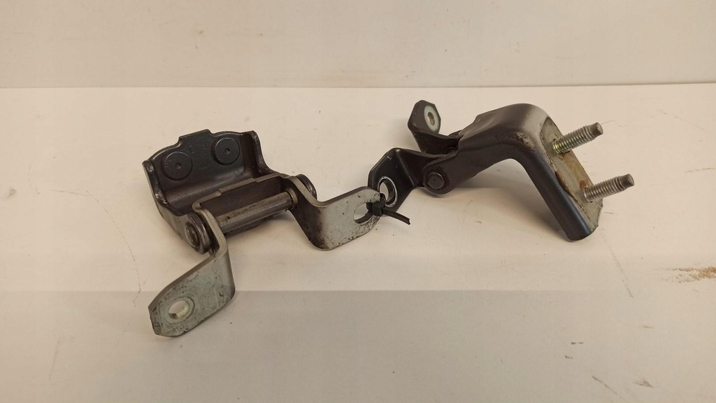 фото №1, Suzuki swift mk8 петлі двері правий задня