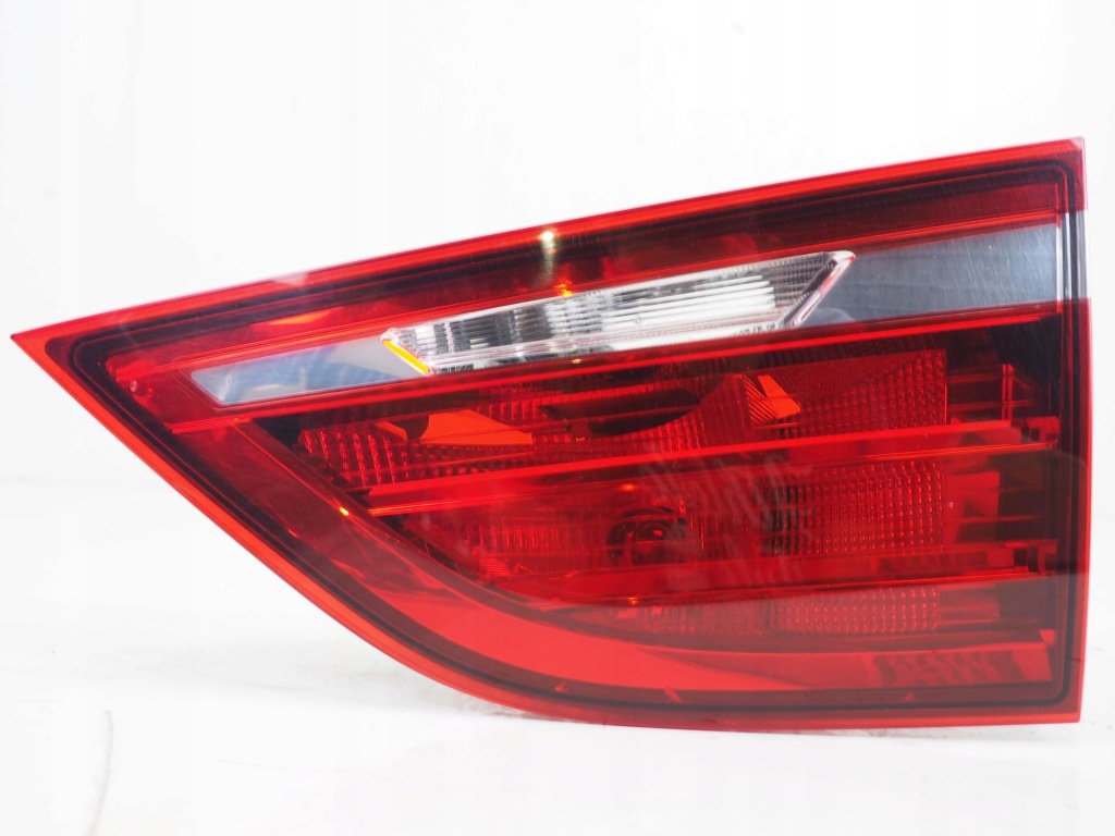 фото №1, Лампа правая задняя задняя bmw f46 lci lift 7491352