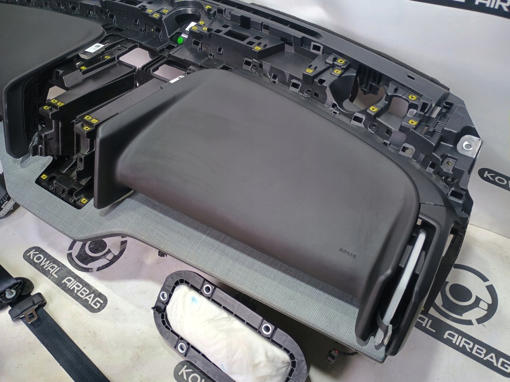фото №5, Volvo ex30 панель приладів панель  подушка безпеки подушки безпеки ремені ремонт відновлення