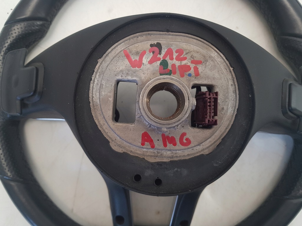 фото №8, Mercedes w212 lift w207 amg воздуховод кожаный