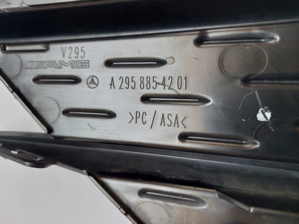 фото №7, Решётка бампера - правый перед - mercedes eqe w295 v295 - amg