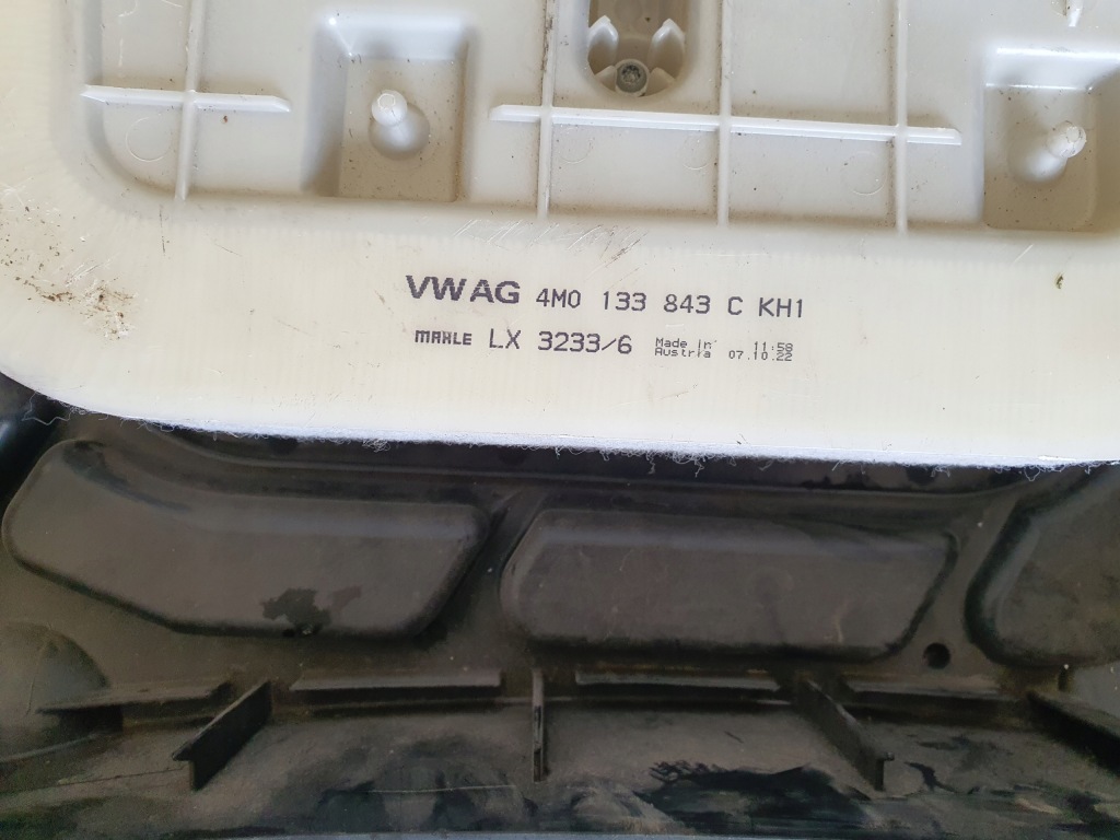 Audi q7 q8 корпус фильтра воздуха 4m0133843c с Разборки