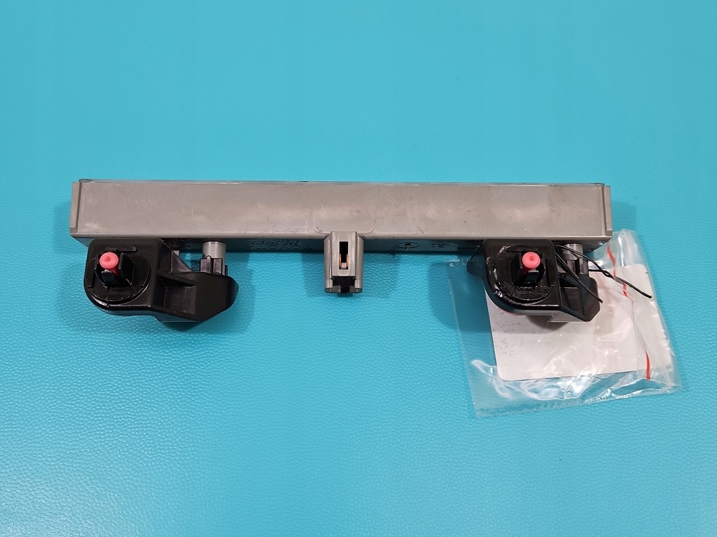 фото №6, Свет стоп-сигнал toyota auris ii hb