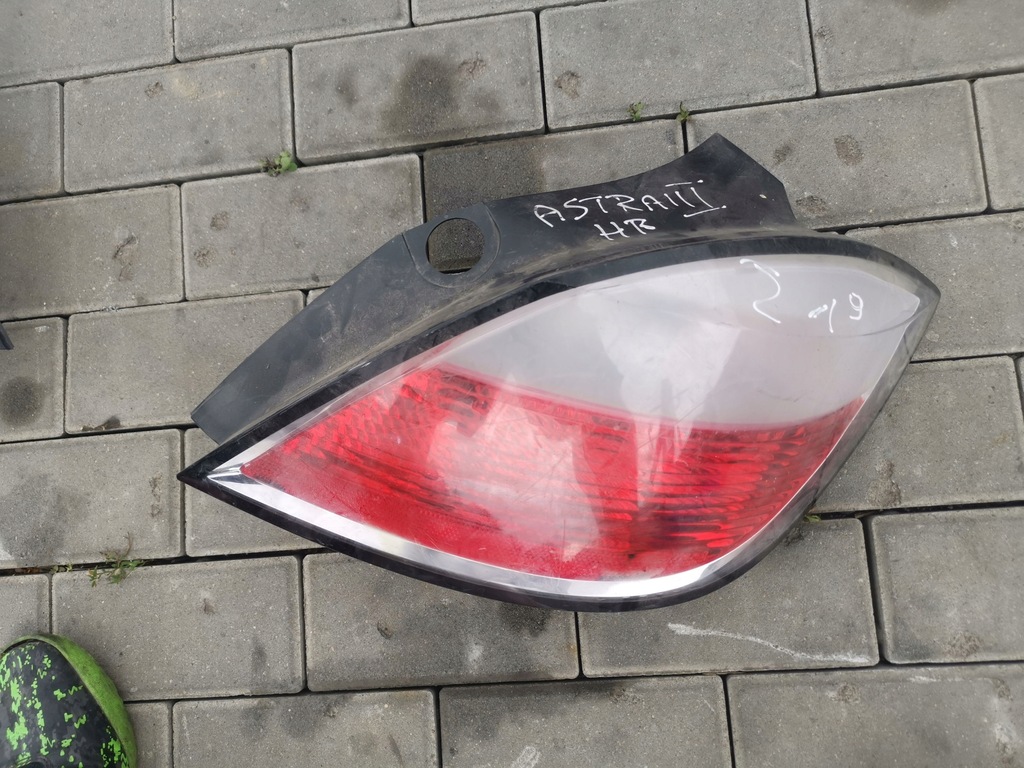 фото №1, Лампа правая задняя задняя opel astra iii h hb 06-