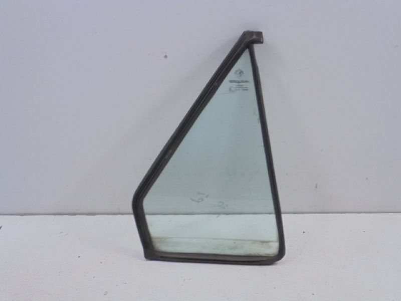 фото №10, Alfa romeo 75 89r стекло треугольное задняя правый