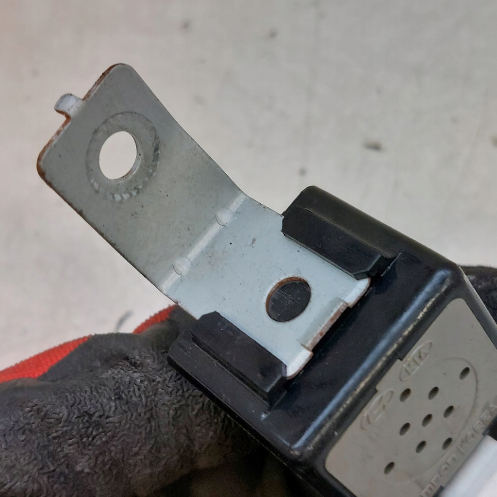 фото №8, Hyundai ix35 1,7crdi сигнализатор звука парковки 95710-3k000