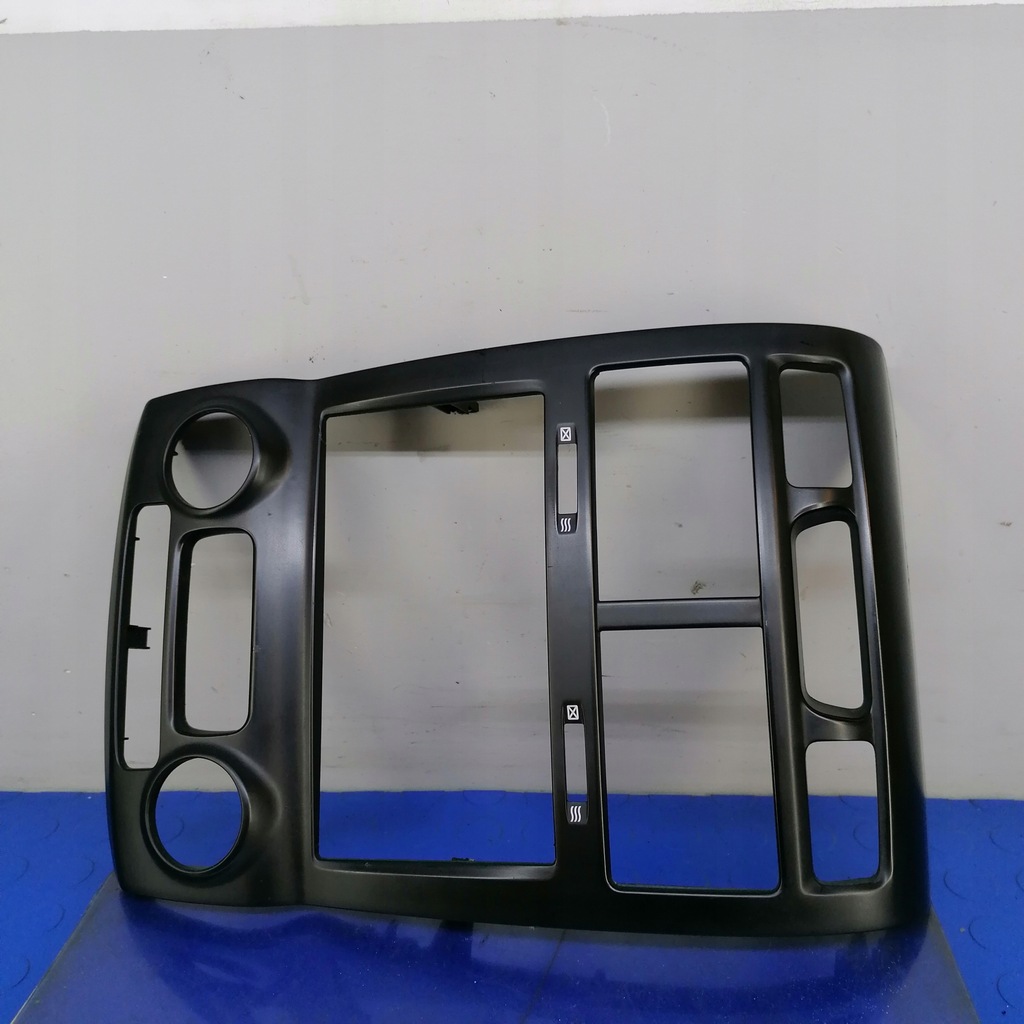 фото №1, Kia sportage ii рамка решётка обдув 803483-48