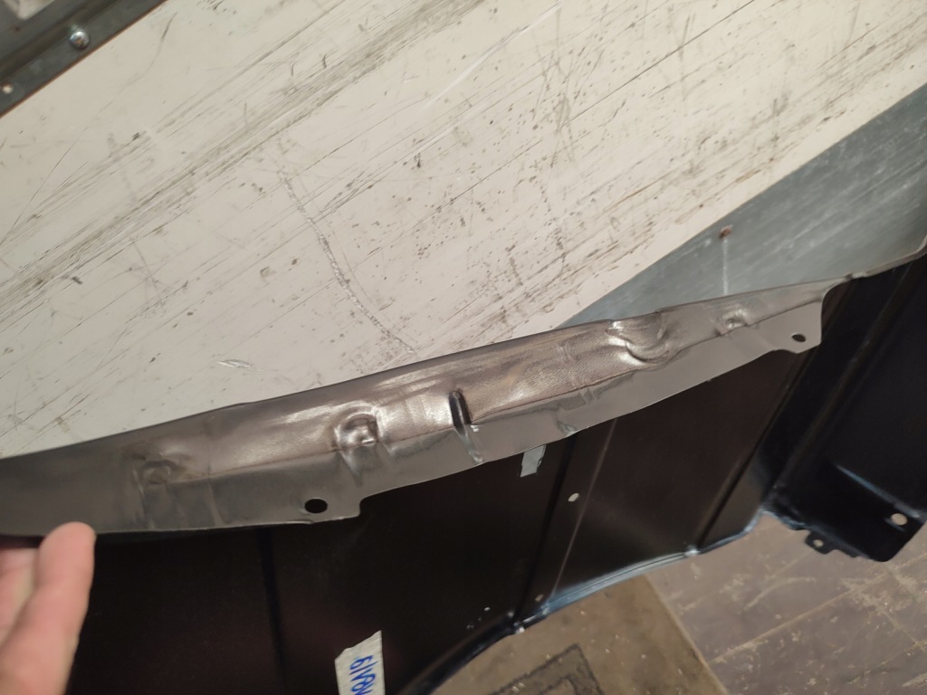 Крила правий перед bmw e36 купе рестайлінг  181/9 Оригінал