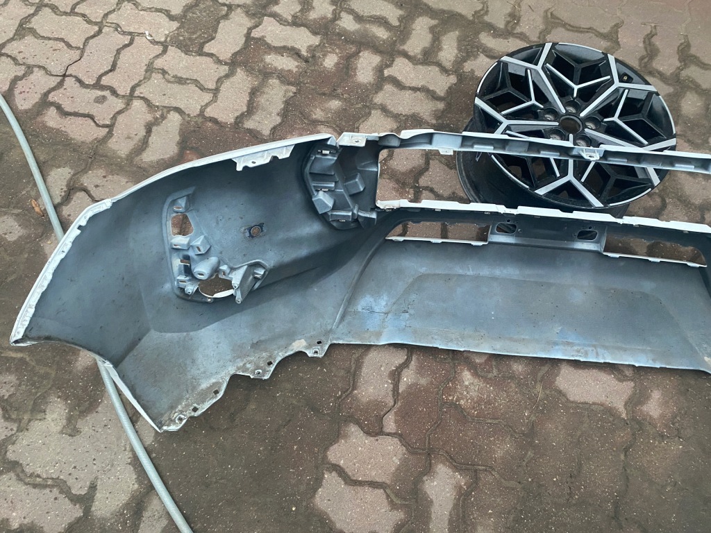 Toyota hilux рестайлинг  2020- бампер передний Недорого