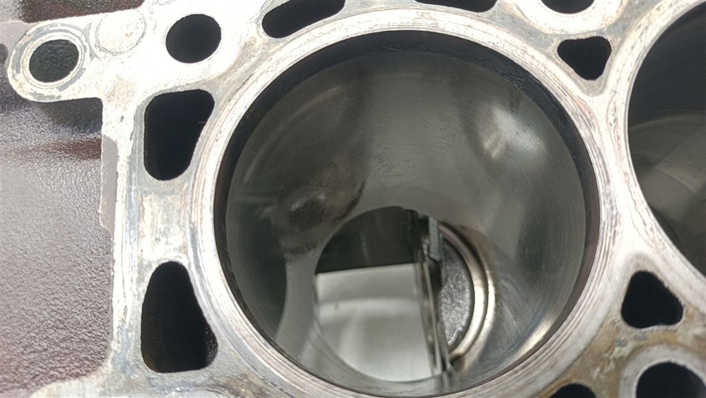 фото №6, Блок двигателя citroen c5 x7 iii 3.0 hdi v6 9u3q-6015-cc dt20c