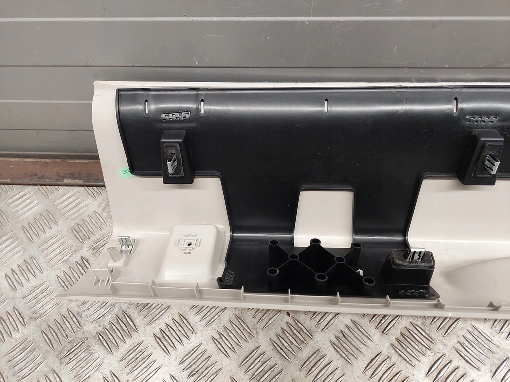 фото №7, Chrysler pacifica 5rh96pd2ae обшивки багажника