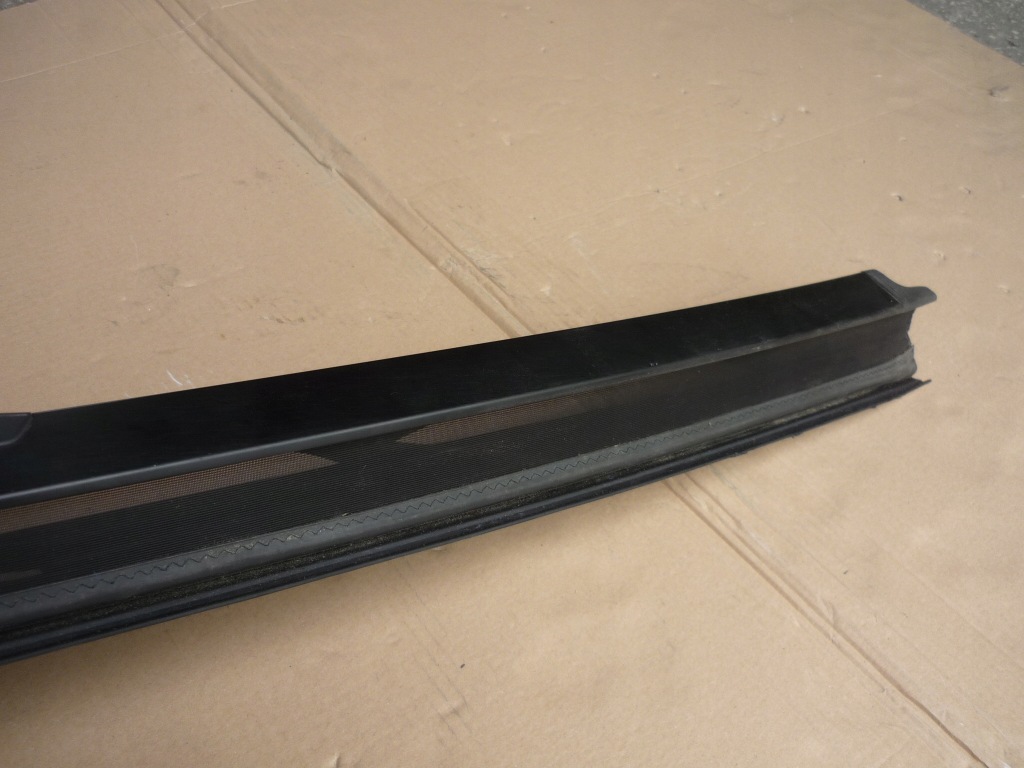 фото №5, Вітровик вітрозахисний екран захист vw eos 1q0877651d справна