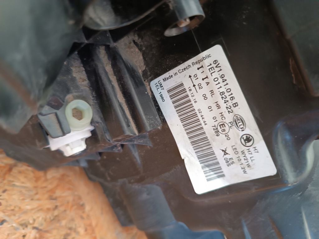 Фара правый перед европа  6v1941016b skoda fabia 3 3 линза led Цена