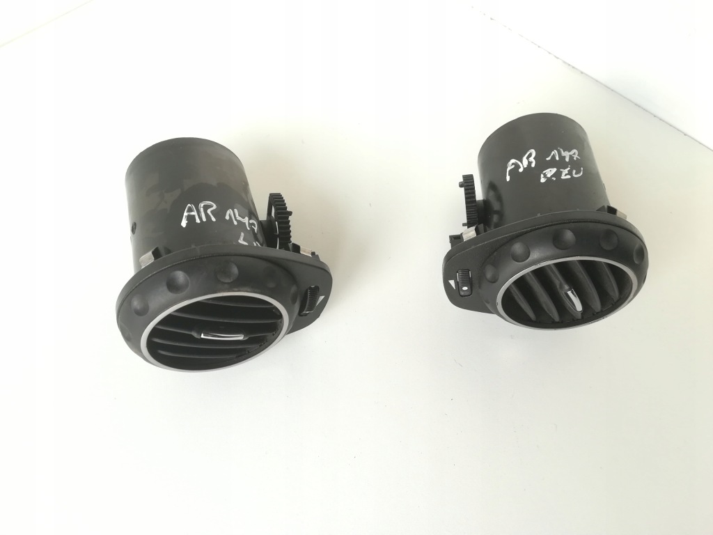 Купити Решітка обдув ліва права eu alfa romeo 147