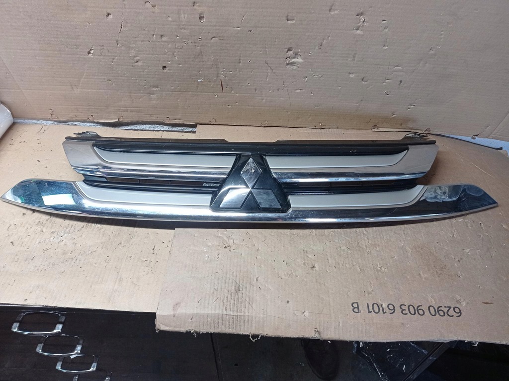 фото №1, Решітка радіатора решітка радіатора mitsubishi outlander 3 lift