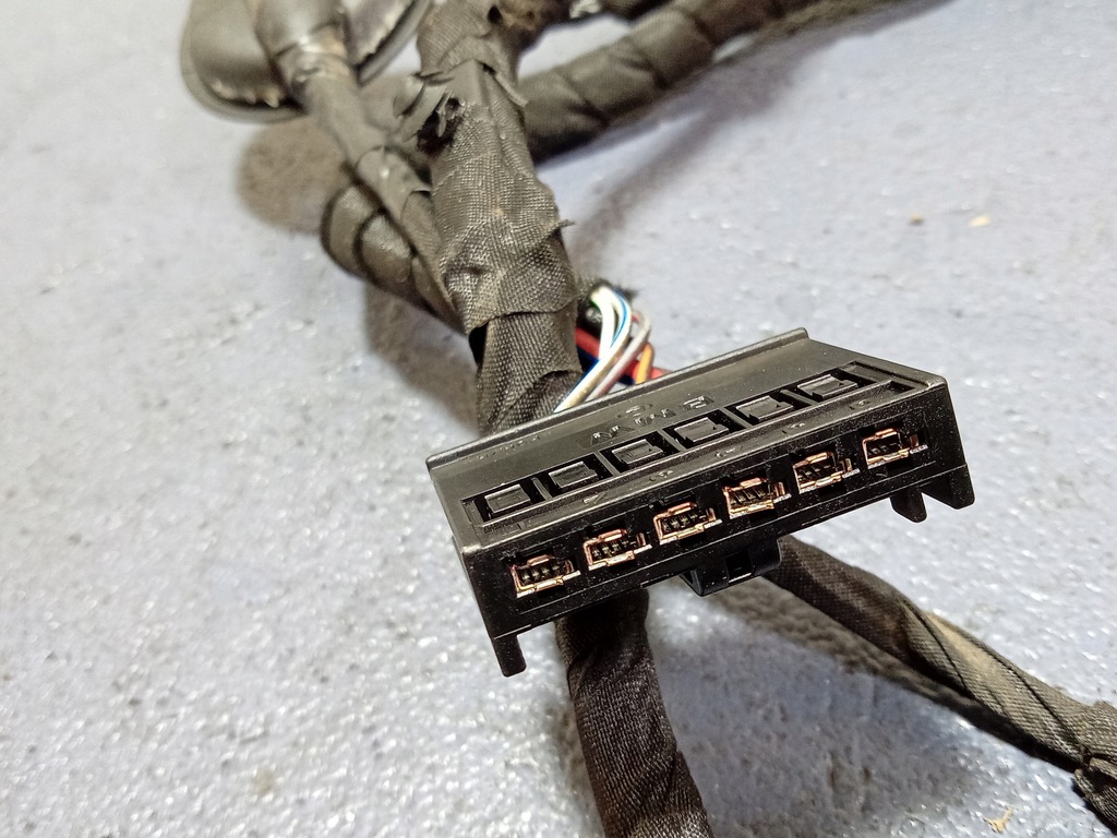 фото №4, Bmw 1 f40 жгут дверь правый задняя 8714477