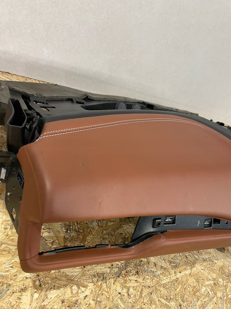 фото №8, Maserati levante консоль приборная панель подушка безопасности приборная панель uk