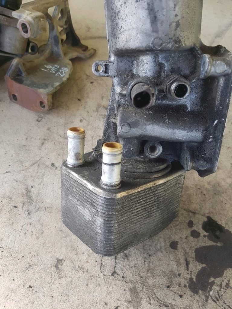 фото №5, Радіатор основа оливи vw passat cc 045115389k