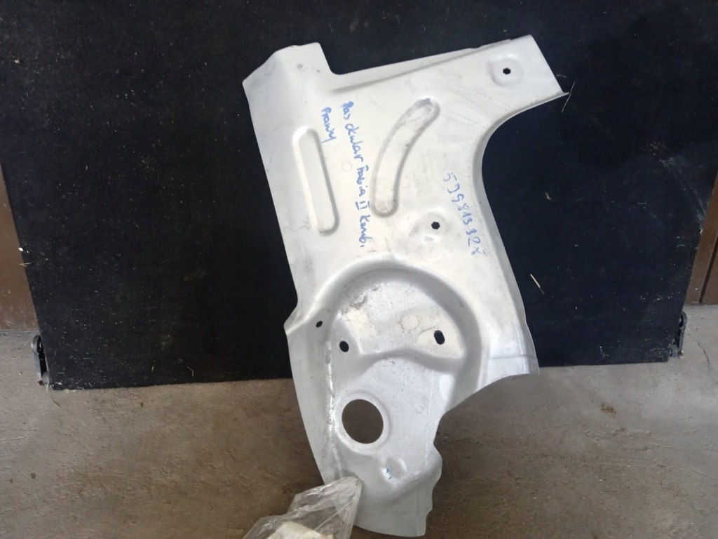 фото №1, Панель фары правый задняя fabia ii 5j9813328