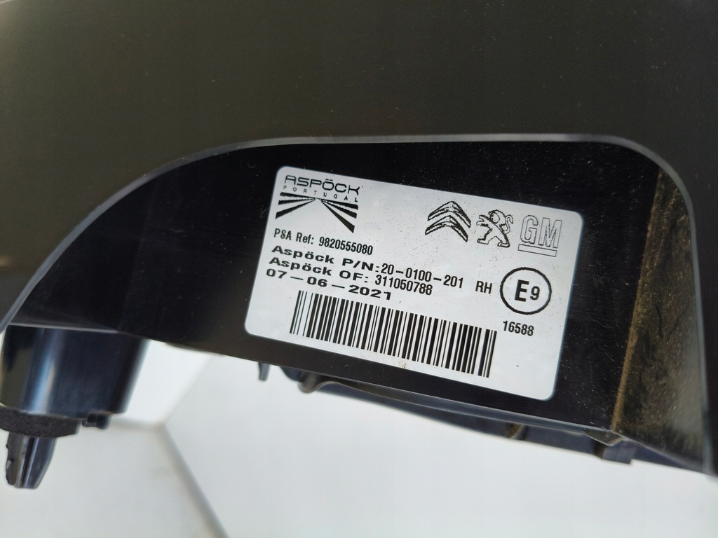 фото №7, Лампа правая задняя citroen berlingo iv 18- opel combo e pod крышка