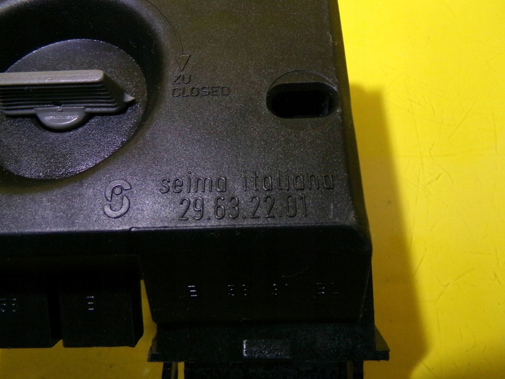 фото №8, Вкладыш лампы задний правый задняя audi a8 d2 w крыло 29632201 nr627