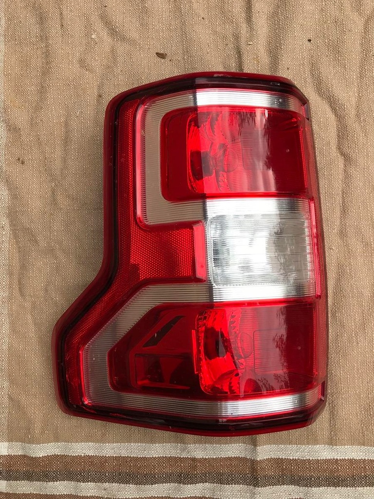 фото №1, Ford f150 2016-2020 лампа задняя задняя правая