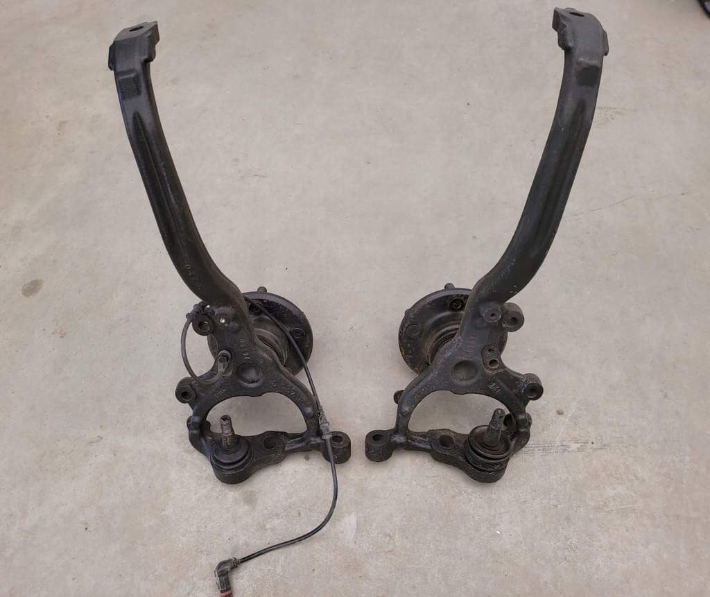 фото №1, 2009+ challenger поворотний кулак перед ліва права ступиця