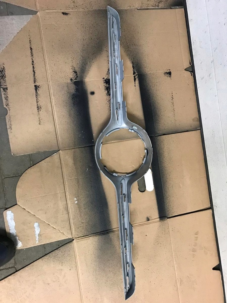 Mercedes w217 217 решітка радіатора середина решітка радіатора Ціна