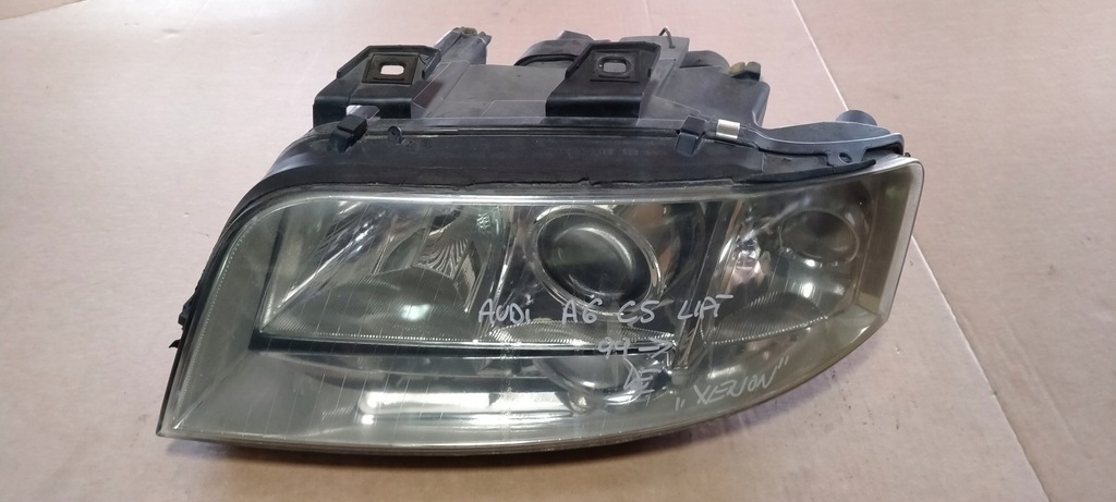 фото №1, Audi a6 c5 lift 01-04 фара ксенон левый перед
