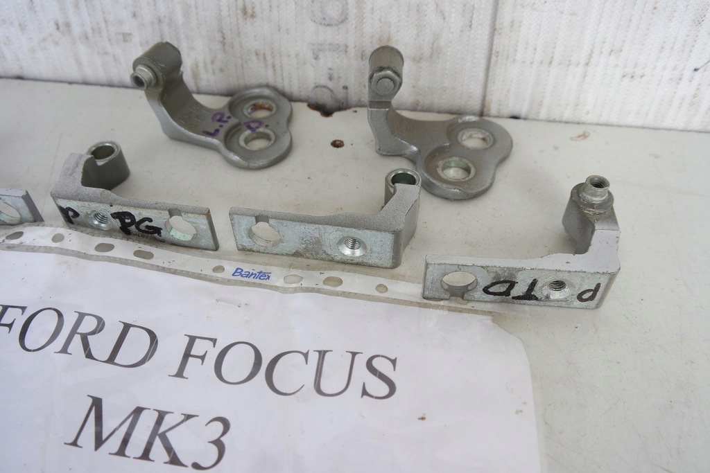 фото №2, Петля петлі двері ford focus mk3 hb