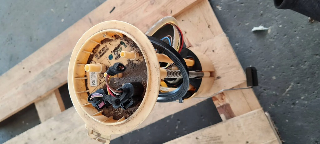 фото №1, Q5 8r помпа топлива бака 2.0 tdi 8r0919050d