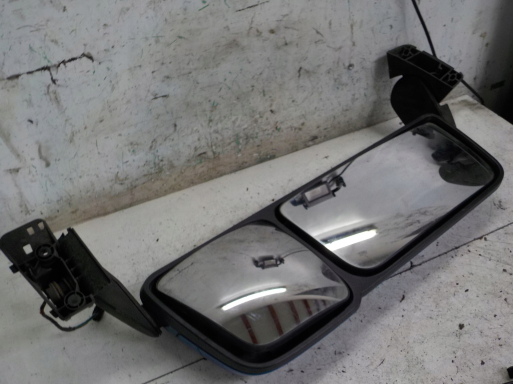 фото №2, Actros mp4 зеркало правое