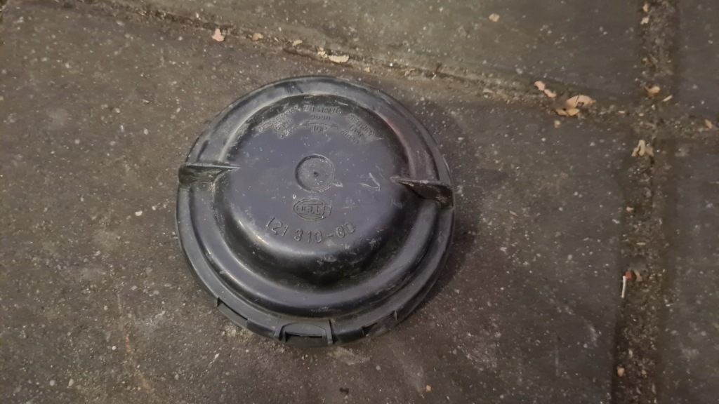 Купить Заглушка крышка лампы hella 12131000