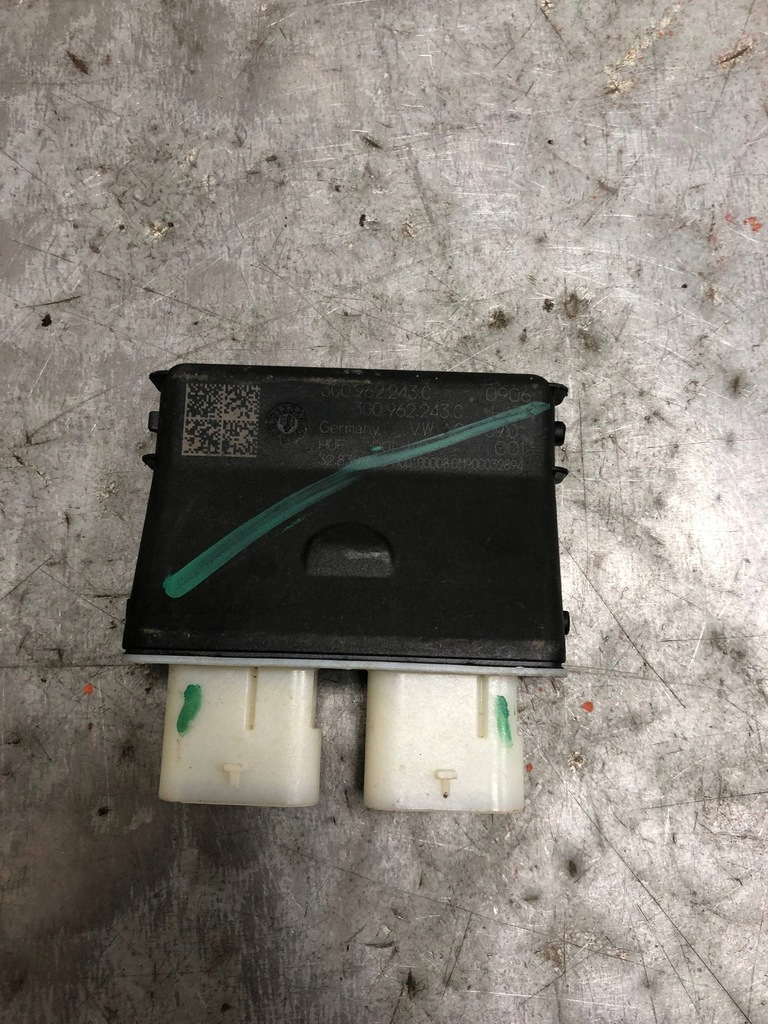 фото №1, Модуль блок керування кришки багажника vw 3g0962243c