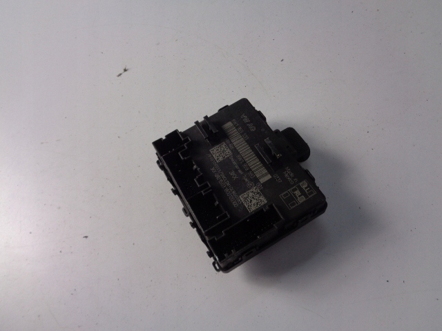 Купити Модуль двері лівий перед audi q5 2 2016-