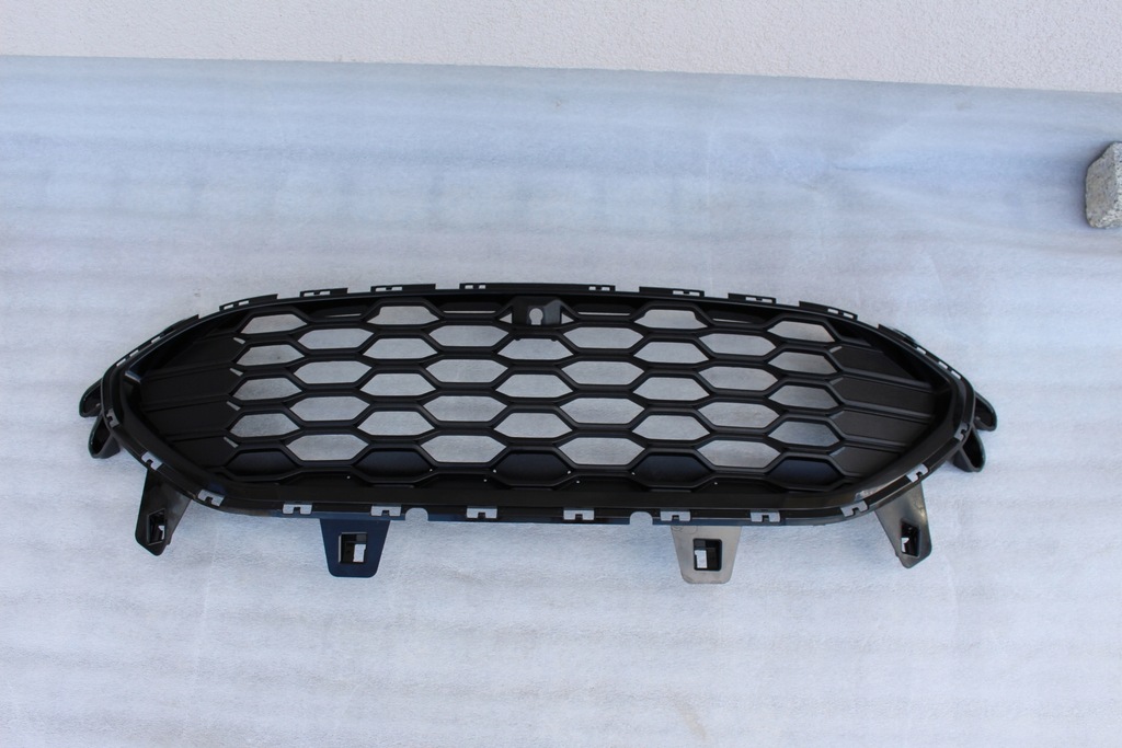 фото №1, Решётка радиатора решётка радиатора ford kuga iii mk3 lv4b8200